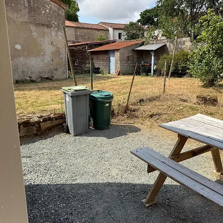 Appartement Maison De Bourg équipée à 20mn Du Puy Du Fou - 4 Pers Bazoges-en-Paillers